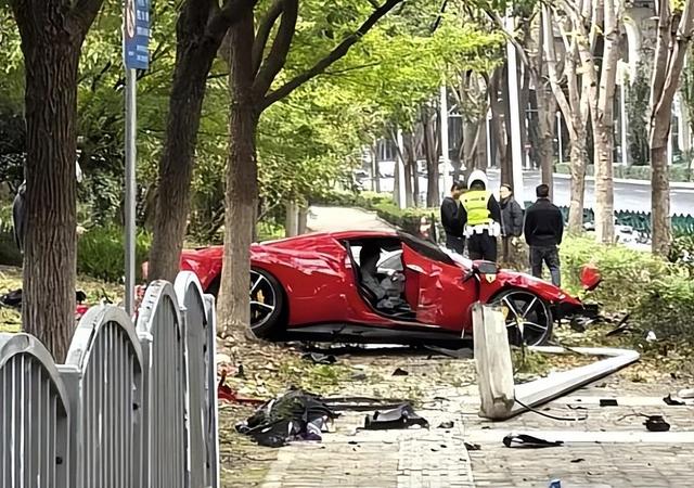 上海车祸事件频发，城市交通安全问题亟待解决